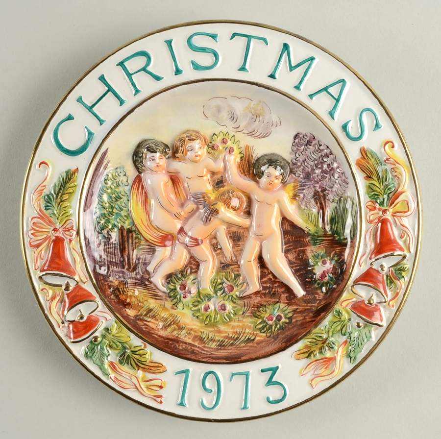 Capodimonte Christmas Plate Bells And Holly - Boxed by Capodimonte-1