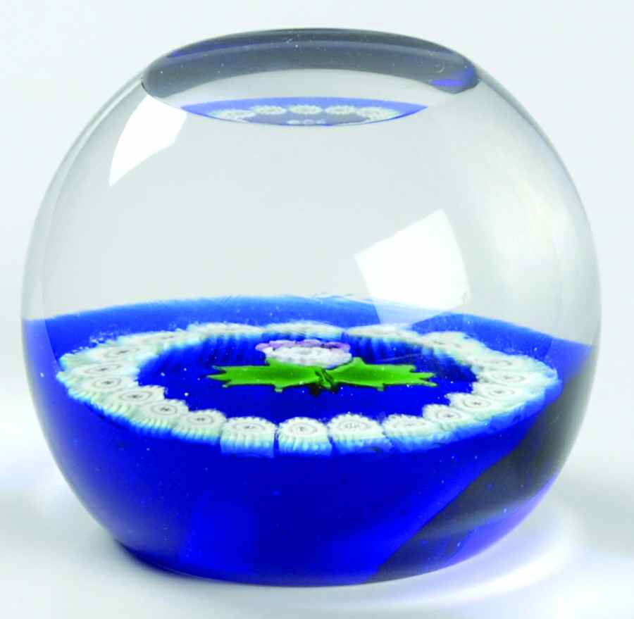 Caithness Paperweight Miniature Thistle - Nb646, No Box by Caithness-1