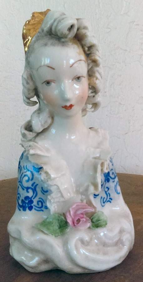 Cordey Figuines Woman With Shawl Bust - No Box by Cordey China-1