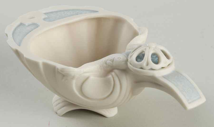 Cybis Figurines Bonbonniere Baptismal Shell - No Box by Cybis-1