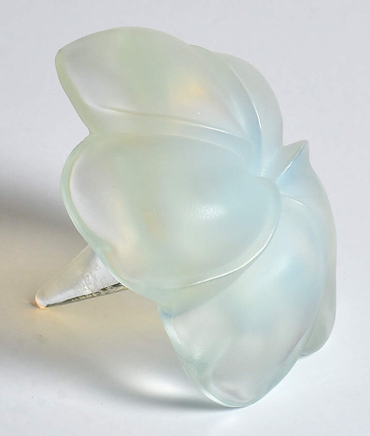 Lalique Figurines & Paperweights Frangipanier - Opalescent - Boxed by Lalique-1
