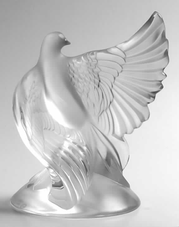 Birds Dea Dove-Figurine - Boxed by Lalique-1