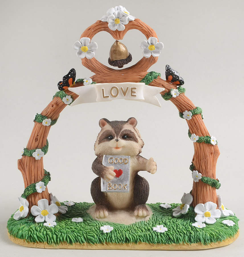 Charming Tails The Altar Of Love - Boxed by Charming Tails-1