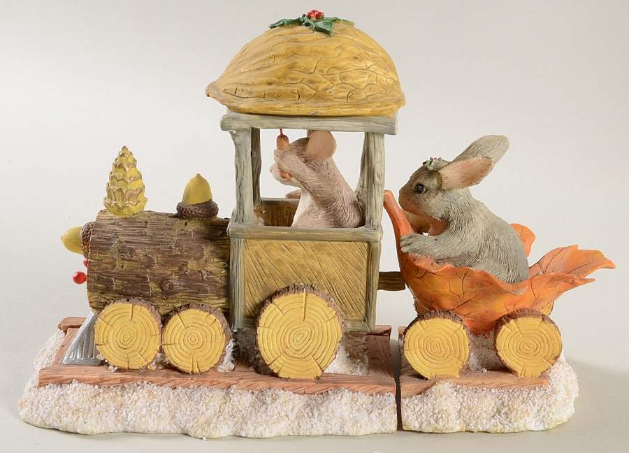 Charming Tails Charming Choo Choo & Passenger - Boxed by Charming Tails-1