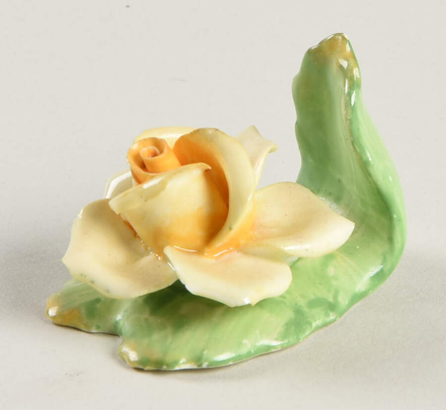 Coalport Florals Yellow Rose Placecard - No Box by Coalport-1