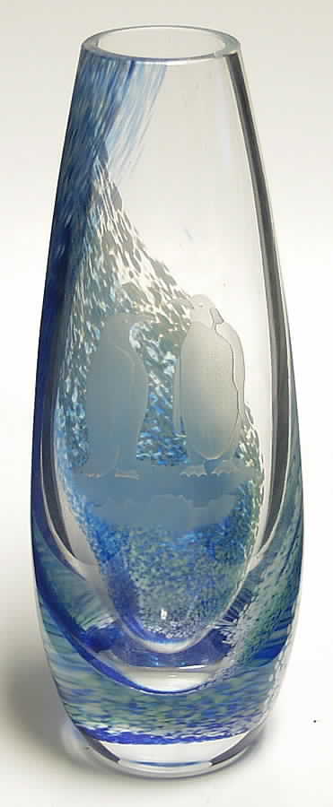 Images Collection Penguin Teardrop Vase - No Box by Caithness-1