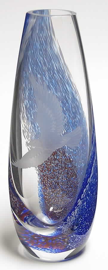 Northern Lights Collection Eagle In Flight Teardrop Vase - Boxed by Caithness-1