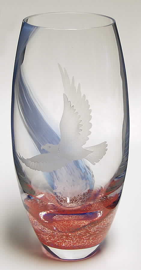 Northern Lights Collection Eagle In Flight Barrel Vase - Boxed by Caithness-1