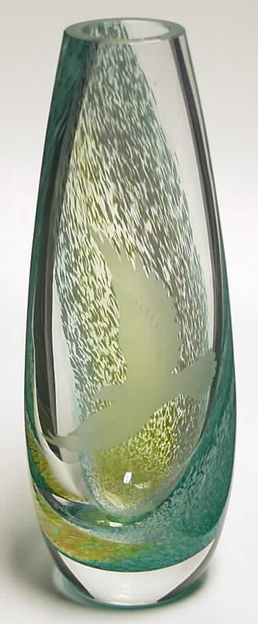 Northern Lights Collection Eagle In Flight Teardrop Vase - Boxed by Caithness-1