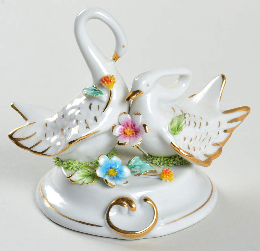 Capodimonte Giftware Two Swans - No Box by Capodimonte-1