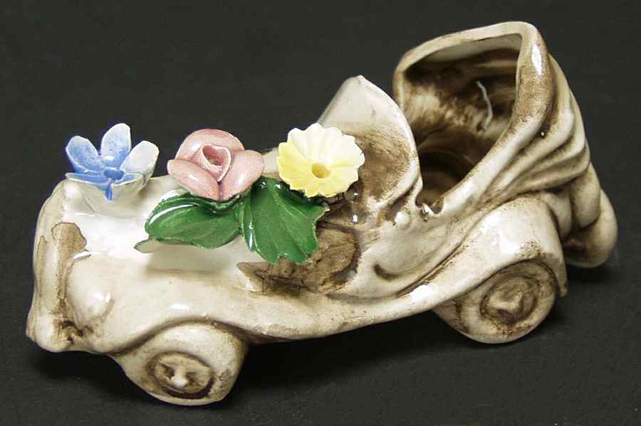 Capodimonte Giftware Car With Flower - No Box by Capodimonte-1