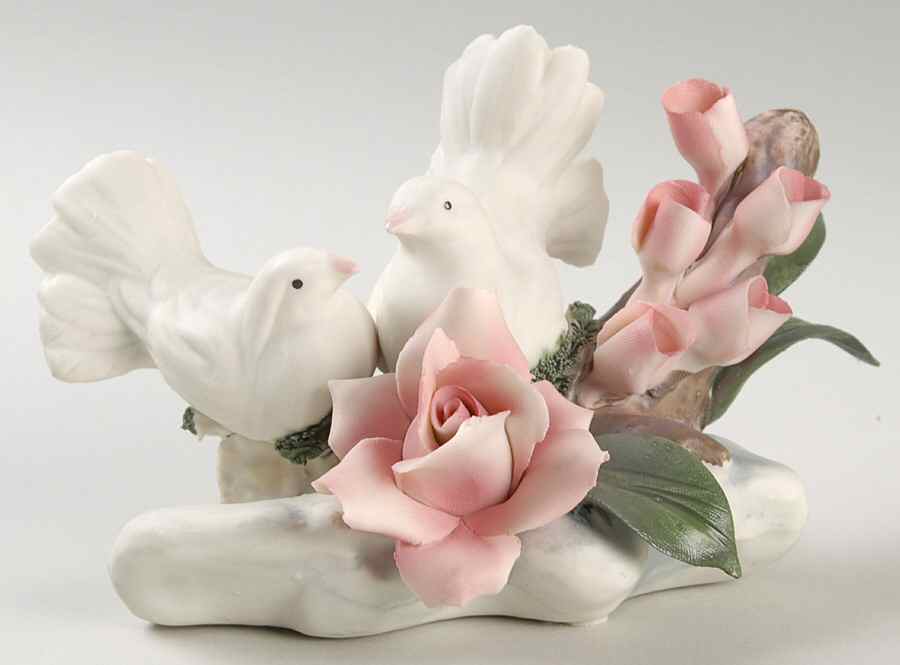 Capodimonte Giftware Pair Of Doves - No Box by Capodimonte-1