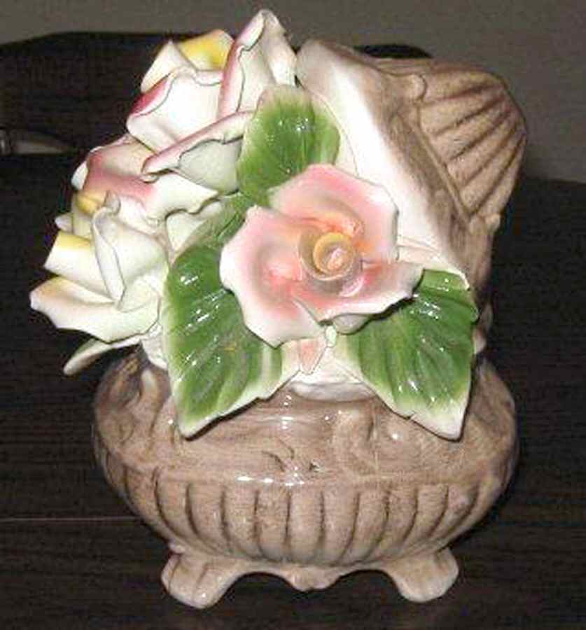 Capodimonte Giftware Basket-Red & Yellow Rose - No Box by Capodimonte-1