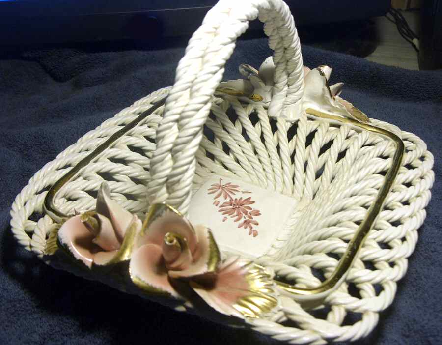 Capodimonte Giftware Wicker Basket W/Roses - No Box by Capodimonte-1
