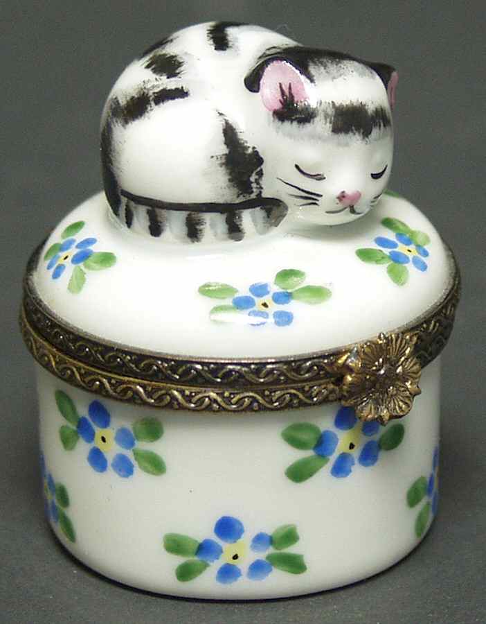 Chamart Exclusives Limoges Box Cat - No Box by Chamart Exclusives-1