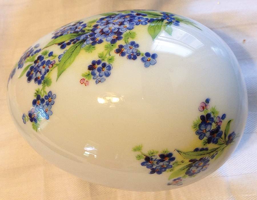 Chamart Exclusives Limoges Box Forget-Me-Not Egg Box - No Box by Chamart Exclusives-1