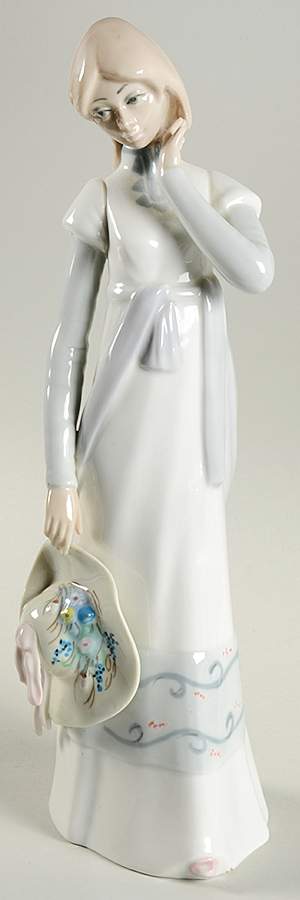 Casades Figurines Lady Holding Hat - No Box by Casades Porcelain-1