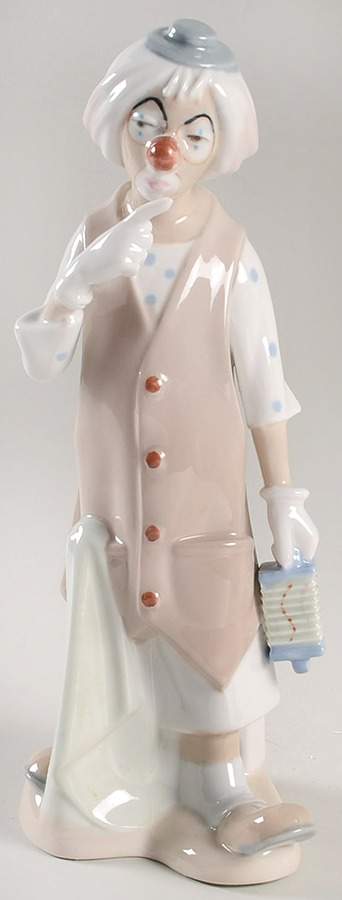 Casades Figurines Clown With Accordion-Glossy - No Box by Casades Porcelain-1