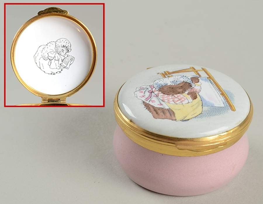 Beatrix Potter Mrs Tiggy-Winkle - Boxed by Crummles & Co-1