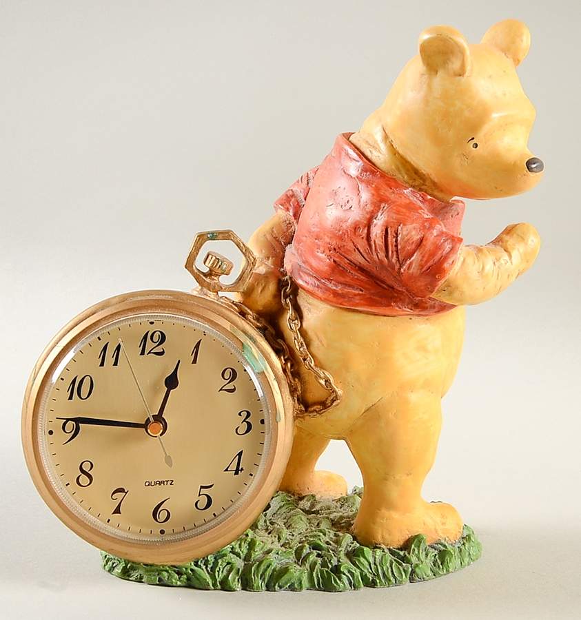 Classic Winnie-The-Pooh Pooh Clock - Boxed by Charpente-1