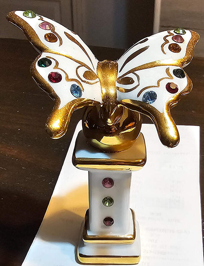 Polaris Butterfly - No Box by Capodimonte-1
