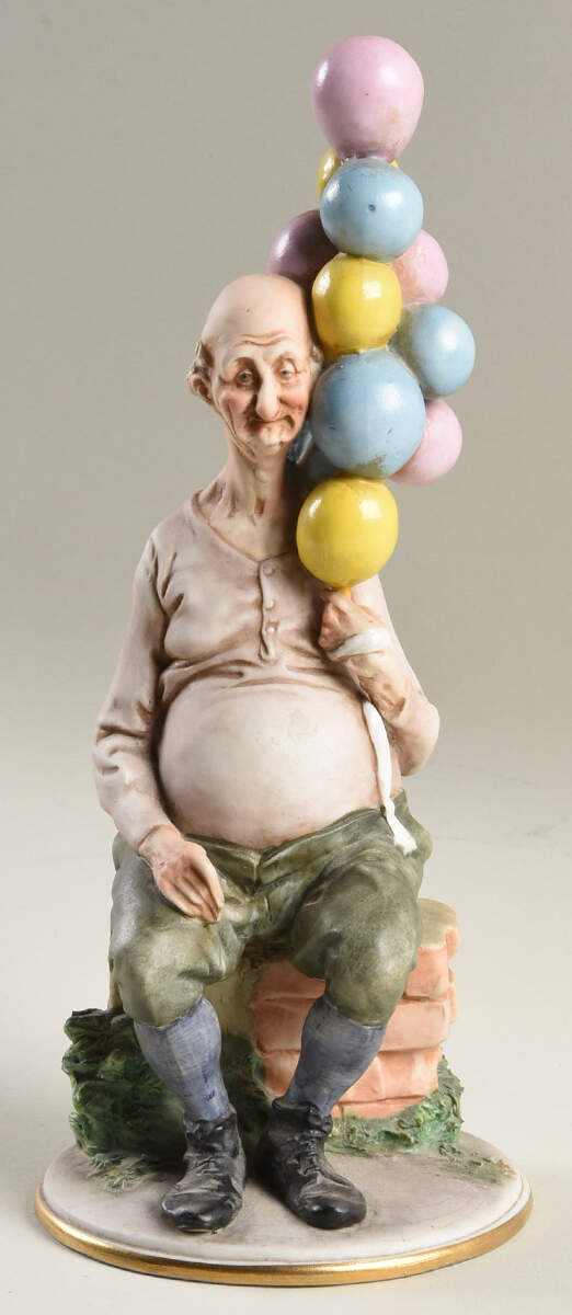 Pucci Old Man With Balloons - No Box by Capodimonte-1