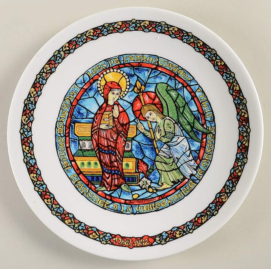 Noel Vitrail-Christmas Plate The Annunciation - Boxed by D'Arceau Limoges-1