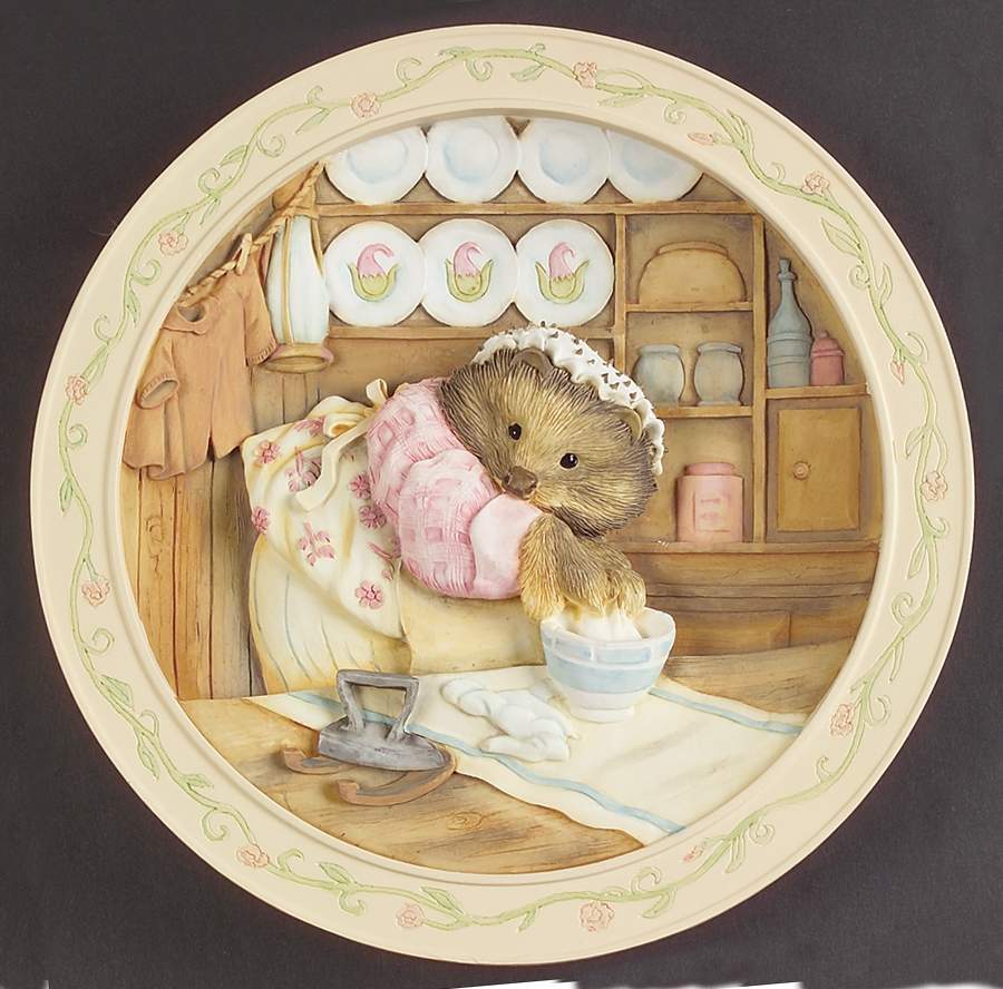 World Beatrix Potter Tale Of Mrs.Tiggy Winkle - Boxed by Davenport-1