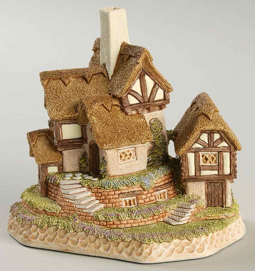 David Winter Appearance Piece Suffolk Gardens - Boxed by David Winter-1