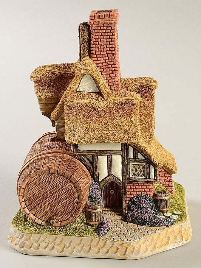Collectors Guild Scene Stale Ale - No Box by David Winter-1