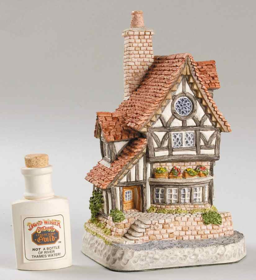 Collectors Guild Scene Thameside - Boxed by David Winter-1