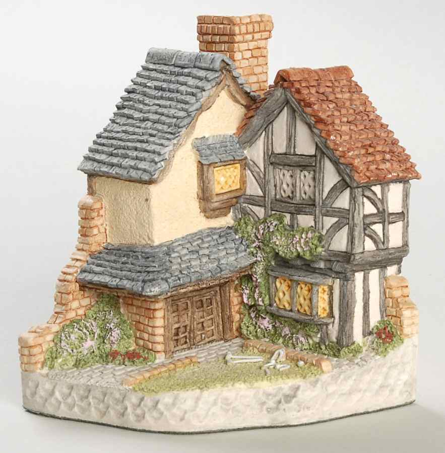 Collectors Guild Scene 15 Lawnside Road - Boxed by David Winter-1