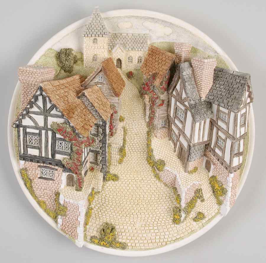Collectors Guild Scene Street Scene-Plaque - Boxed by David Winter-1
