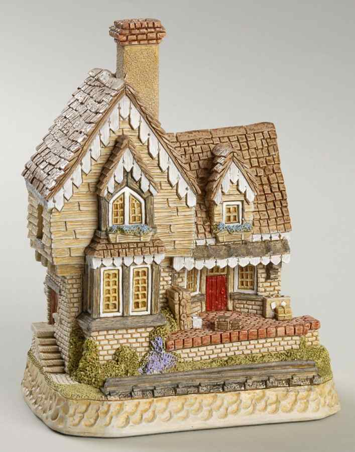 Collectors Guild Scene The Station Master's House - No Box by David Winter-1