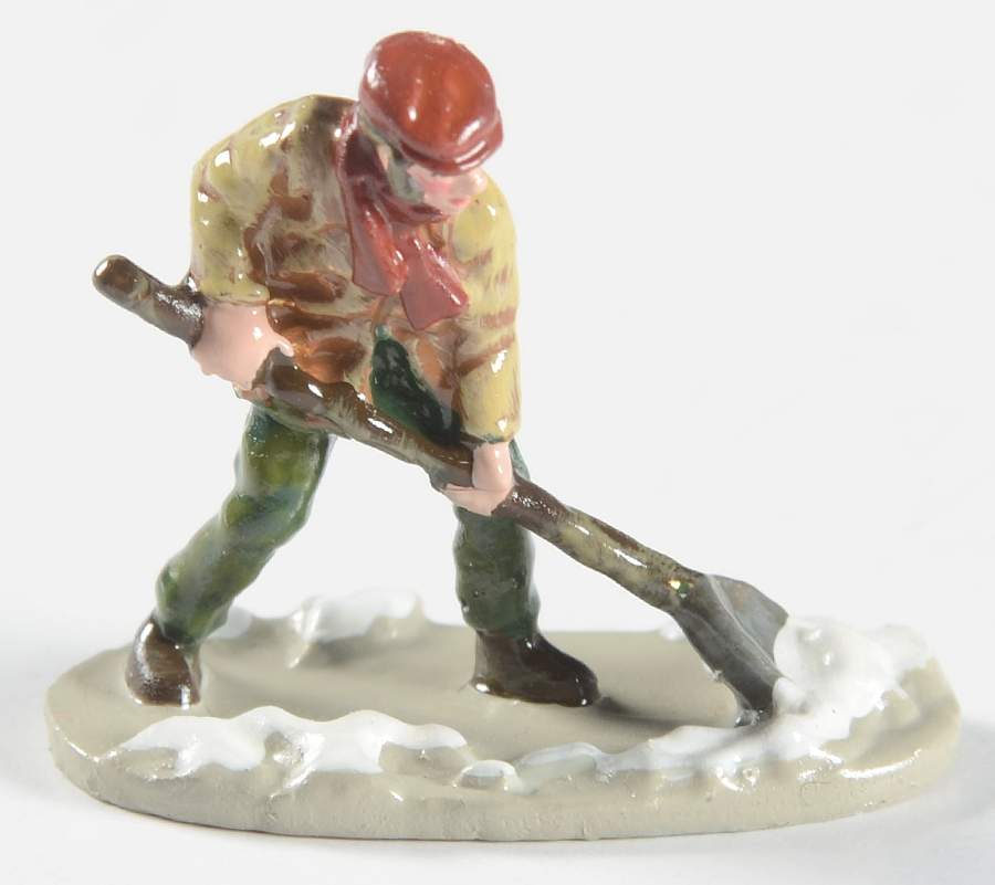 Cameo Guild Scenes Tom The Street Shoveler - Boxed by David Winter-1