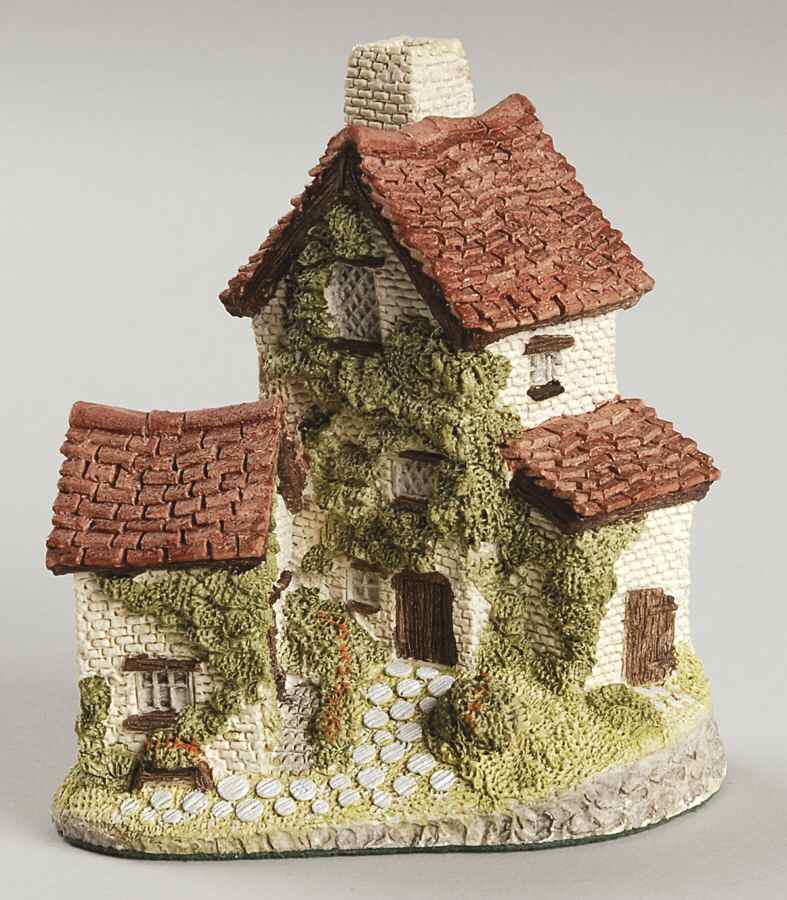 At the Center of the Village Ivy Cottage - Boxed by David Winter-1
