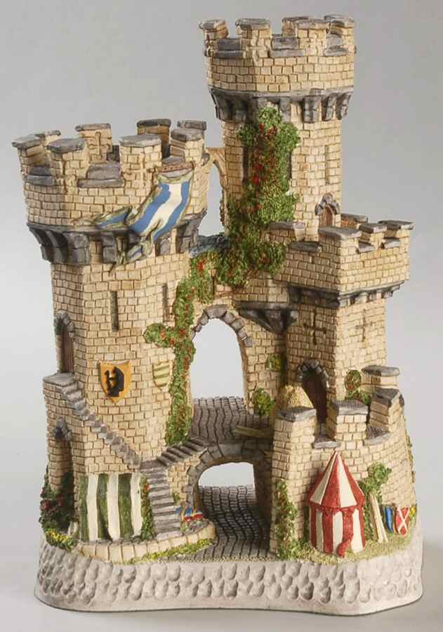 CARNIVAL PREMIER CASTLES Kingmaker's Cottage - No Box by David Winter-1