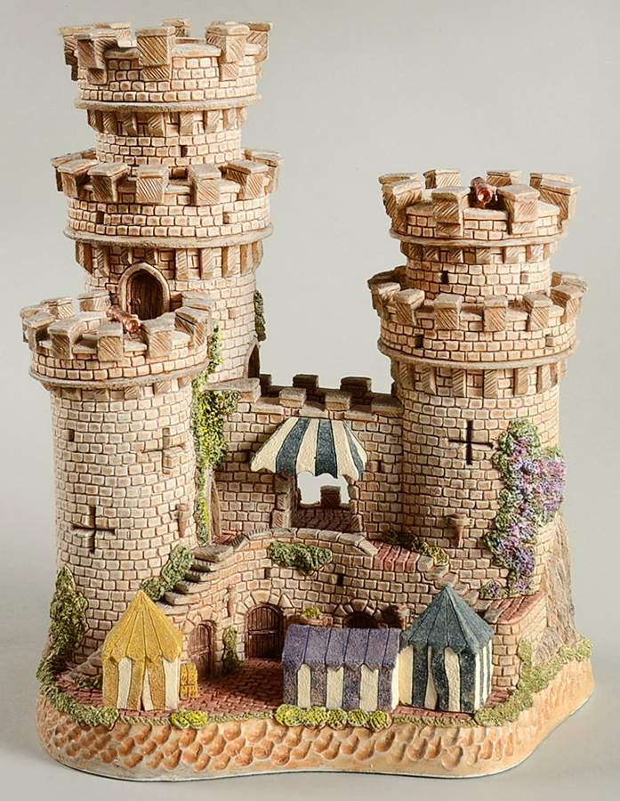 CARNIVAL PREMIER CASTLES Richard Iii Castle - Boxed by David Winter-1