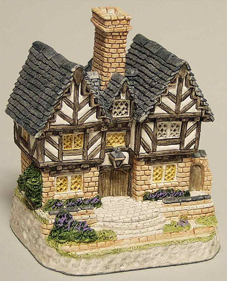 English Village The Constabulary - Boxed by David Winter-1
