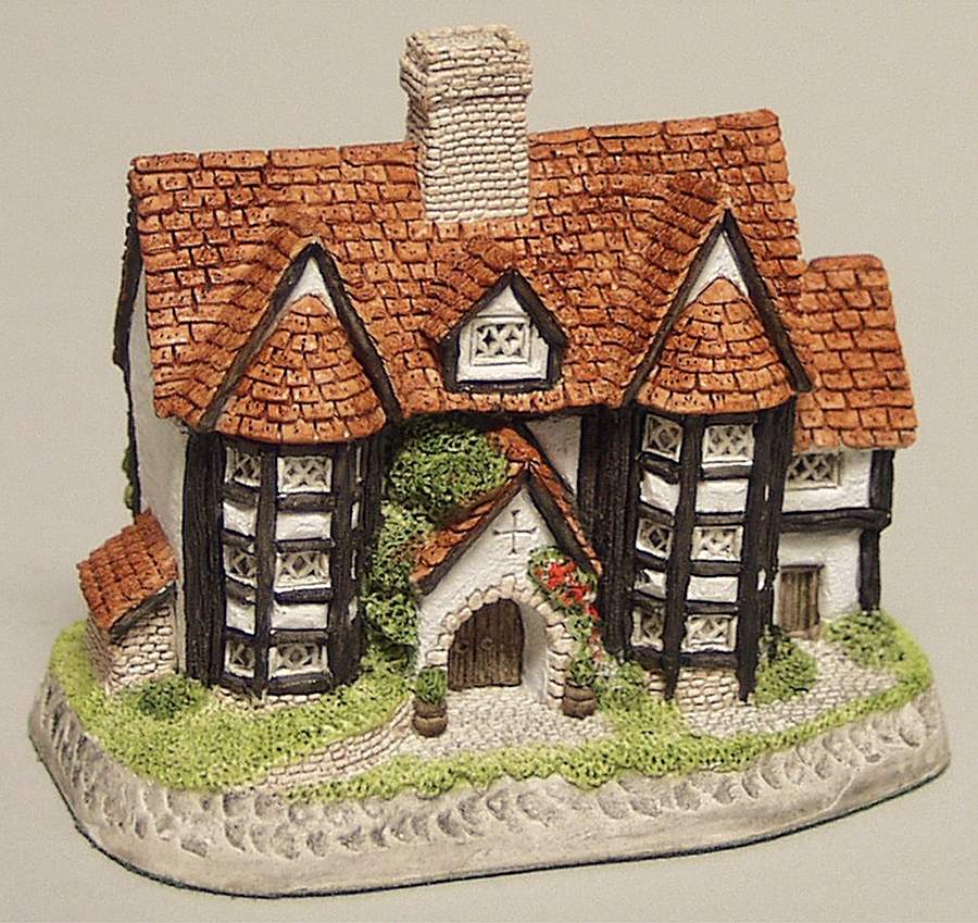 Heart of England Series Shirehall - Boxed by David Winter-1