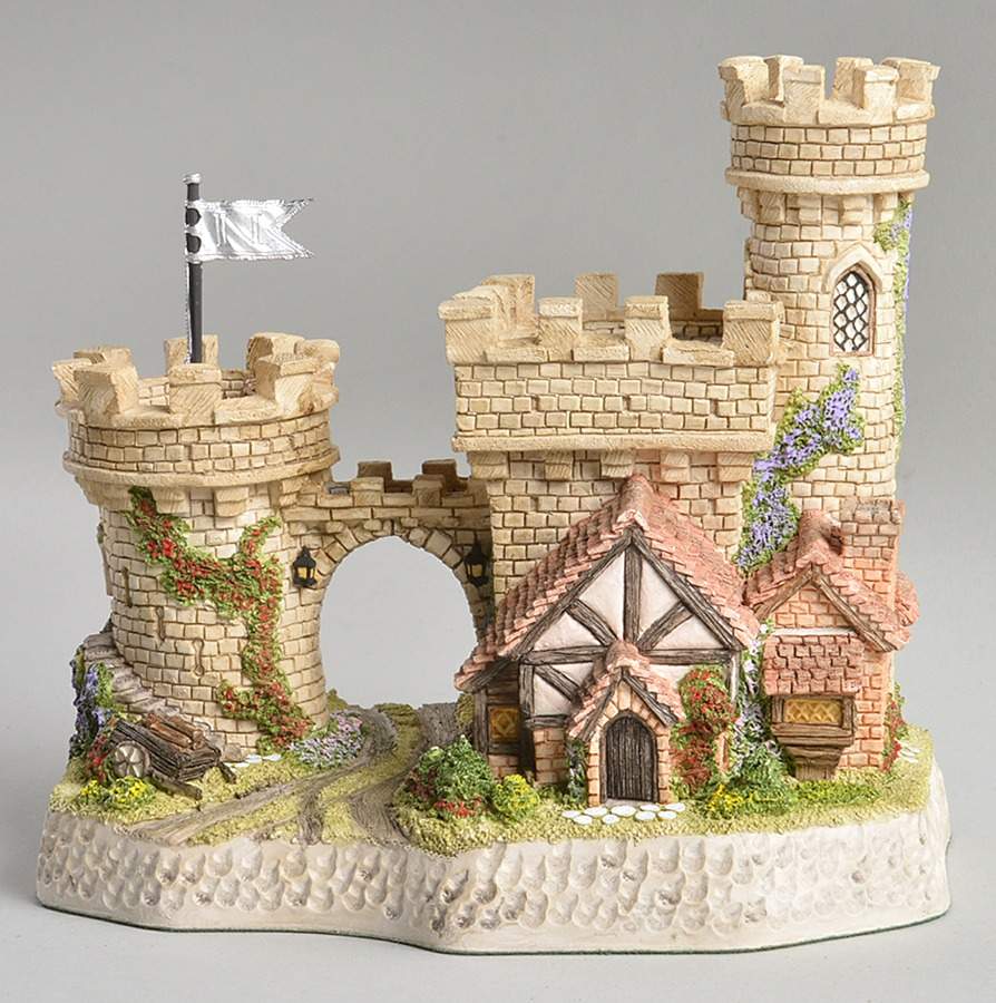 In The Country Collection Guardian Gate - Boxed by David Winter-1