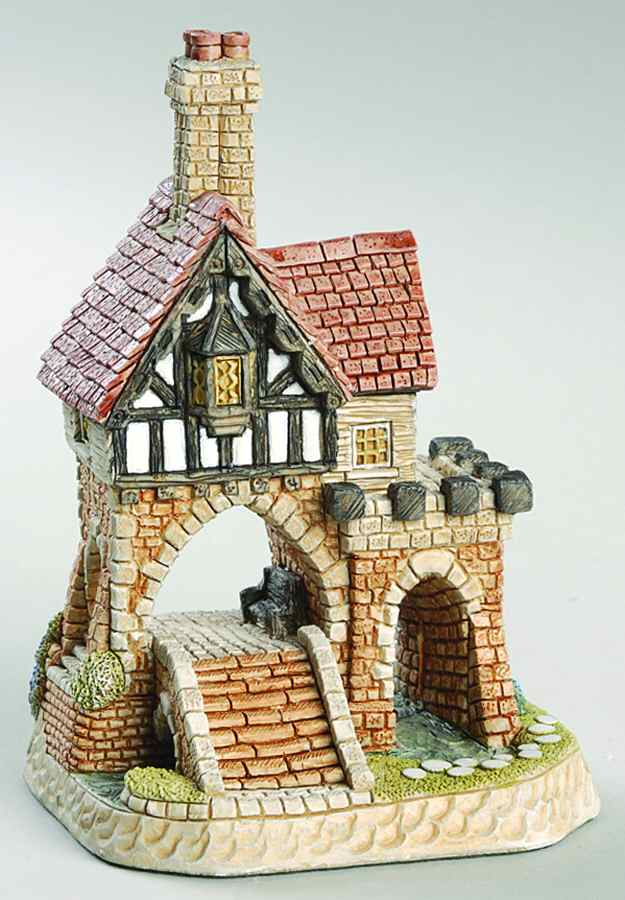 Main Collection Gallow's Gate - No Box by David Winter-1