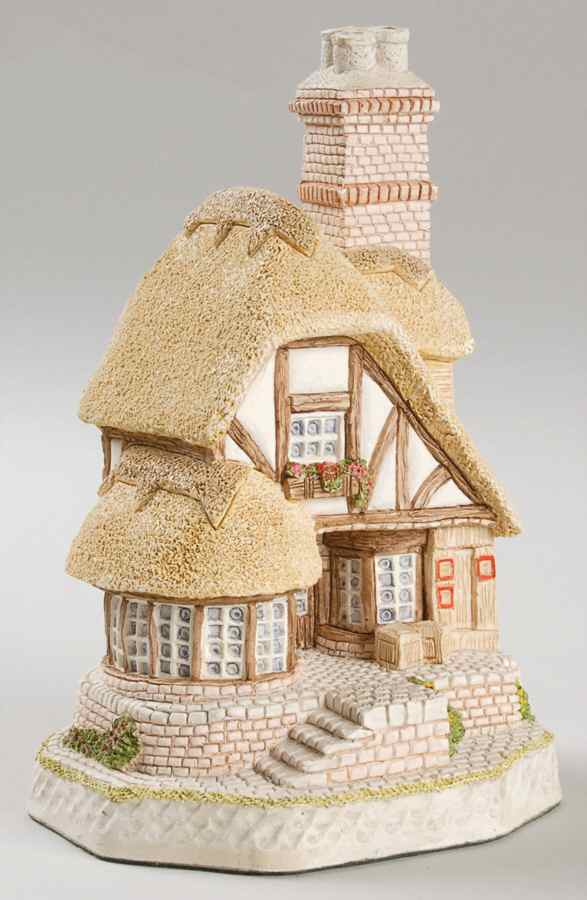 Main Collection Audrey's Tea Room - No Box by David Winter-1