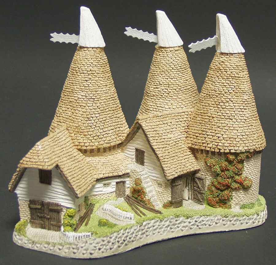 Regions Triple Oast - Boxed by David Winter-1