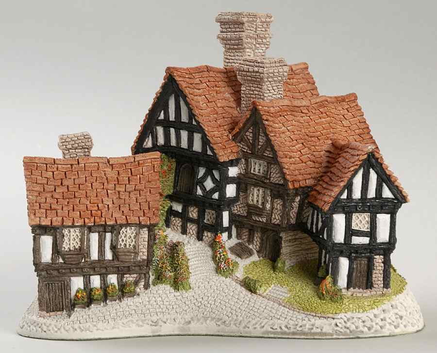 Regions Stratford House - Boxed by David Winter-1