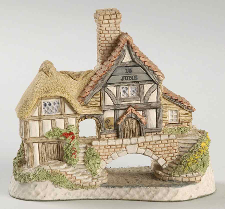 Painting Event Pieces Birthday Cottage-June 15 - Boxed by David Winter-1
