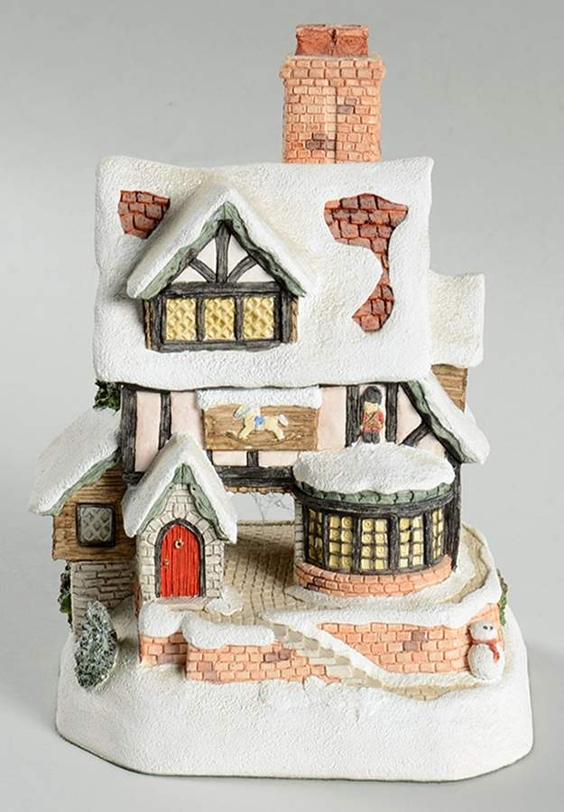 Winterville Collection Toymaker - Boxed by David Winter-1