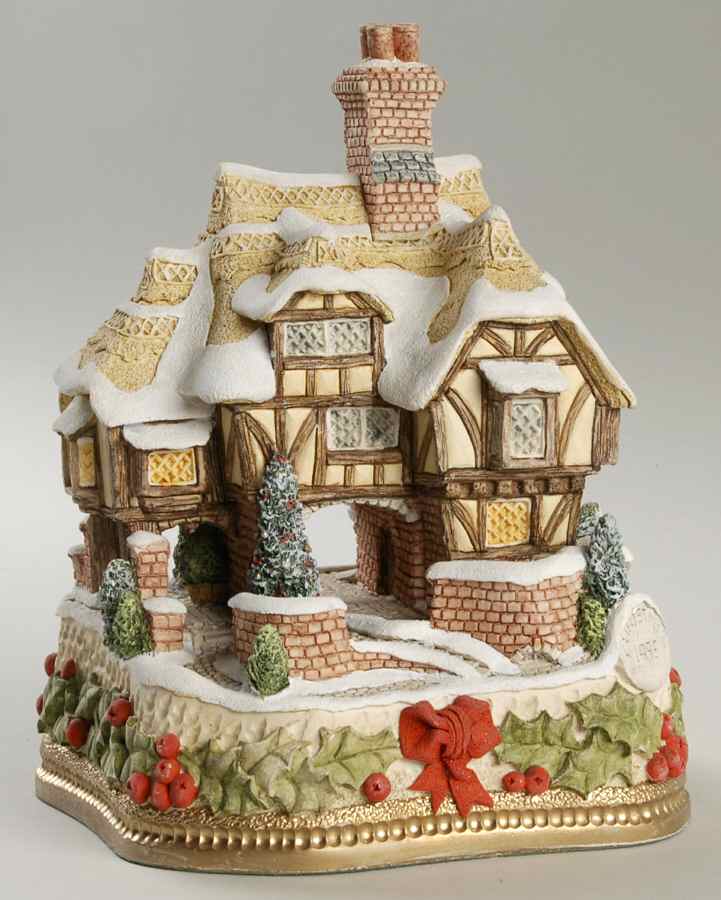 Dickens Christmas Miss Belle's Cottage Premier - Boxed by David Winter-1