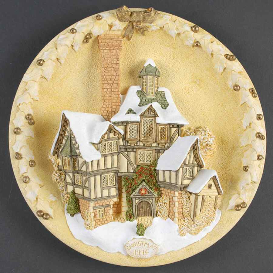 Dickens Christmas Scrooges Family Home Plaque - Boxed by David Winter-1