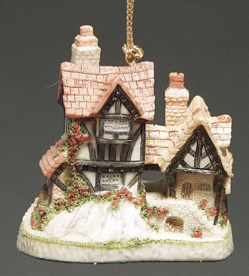 Cottage Ornament Will-O-The-Wisp - Boxed by David Winter-1